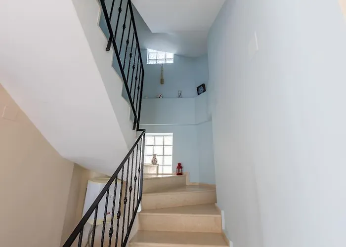 Villa Havuzu, Plaji, Bahcesi Ve Olaganuestue Manzarasiyla… Kaş