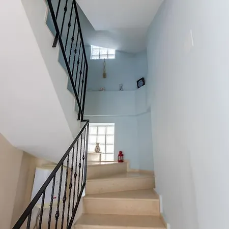 Villa Havuzu, Plaji, Bahcesi Ve Olaganuestue Manzarasiyla… Kaş